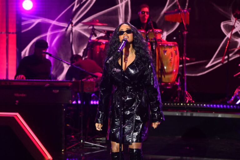 H.E.R Dominates 2022 NAACP Image Awards For Music Category; Check Out If Your Fave Artists Are Nominated – Music Times